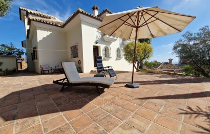 Resale - House - Detached Villa - Marbella - La Mairena