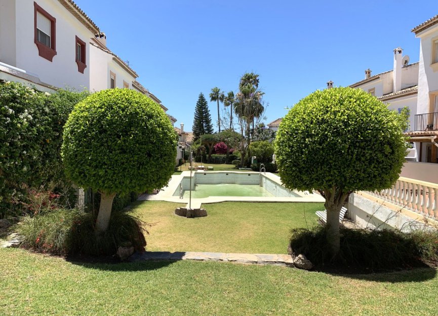 Reventa - House - Semi-Detached House - Marbella