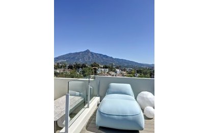 Resale - House - Detached Villa - Marbella - Nueva Andalucia