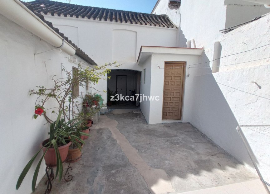 Reventa - House - Semi-Detached House - Estepona - Estepona Centro