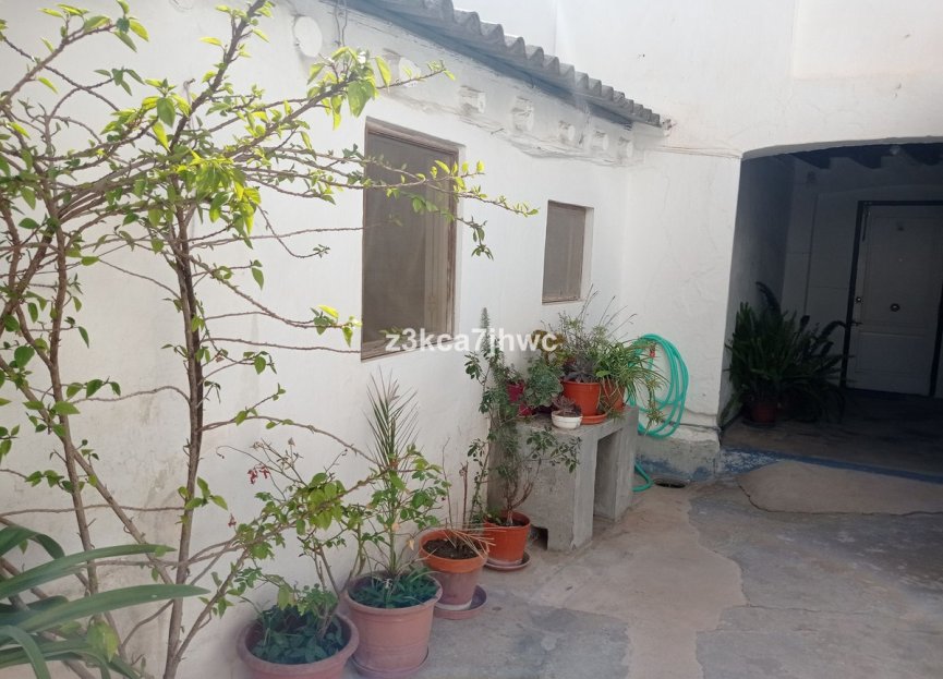 Resale - House - Semi-Detached House - Estepona - Estepona Centro