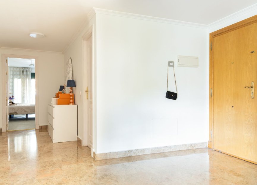 Resale - Apartment - Middle Floor Apartment - Marbella - San Pedro De Alcantara