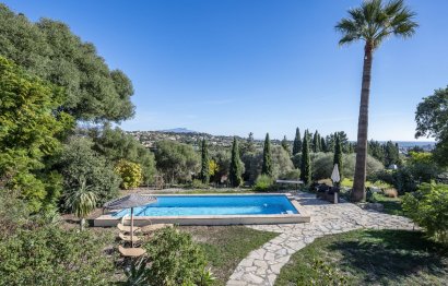 Resale - House - Finca - Cortijo - Estepona - Estepona Centro