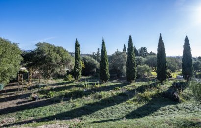 Resale - House - Finca - Cortijo - Estepona - Estepona Centro