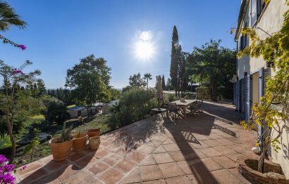 Resale - House - Finca - Cortijo - Estepona - Estepona Centro