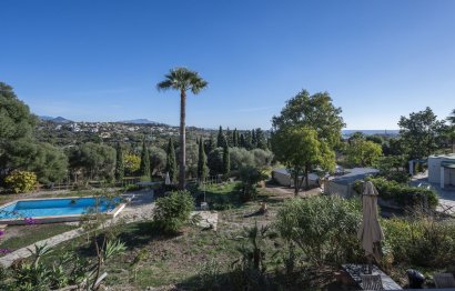 Resale - House - Finca - Cortijo - Estepona - Estepona Centro