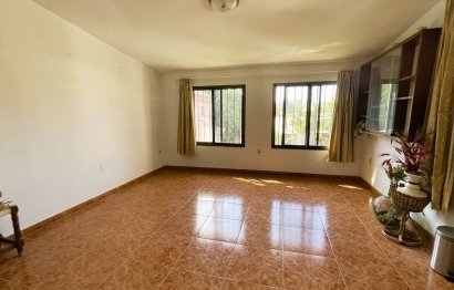 Resale - House - Detached Villa - Benalmádena - Benalmadena Costa