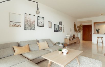 Resale - Apartment - Ground Floor Apartment - Marbella - Nueva Andalucia