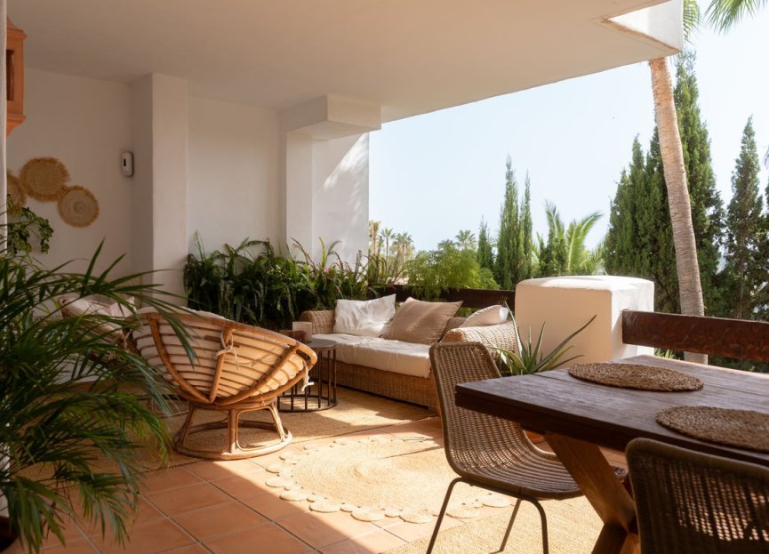 Resale - Apartment - Ground Floor Apartment - Marbella - Nueva Andalucia