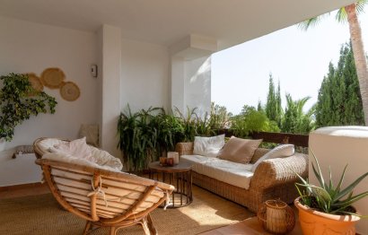 Resale - Apartment - Ground Floor Apartment - Marbella - Nueva Andalucia