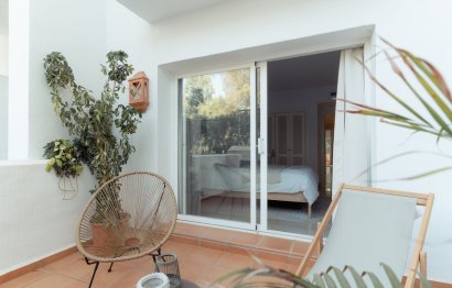 Resale - Apartment - Ground Floor Apartment - Marbella - Nueva Andalucia