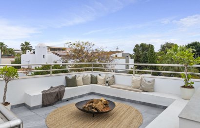 Reventa - House - Detached Villa - Marbella - Nueva Andalucia