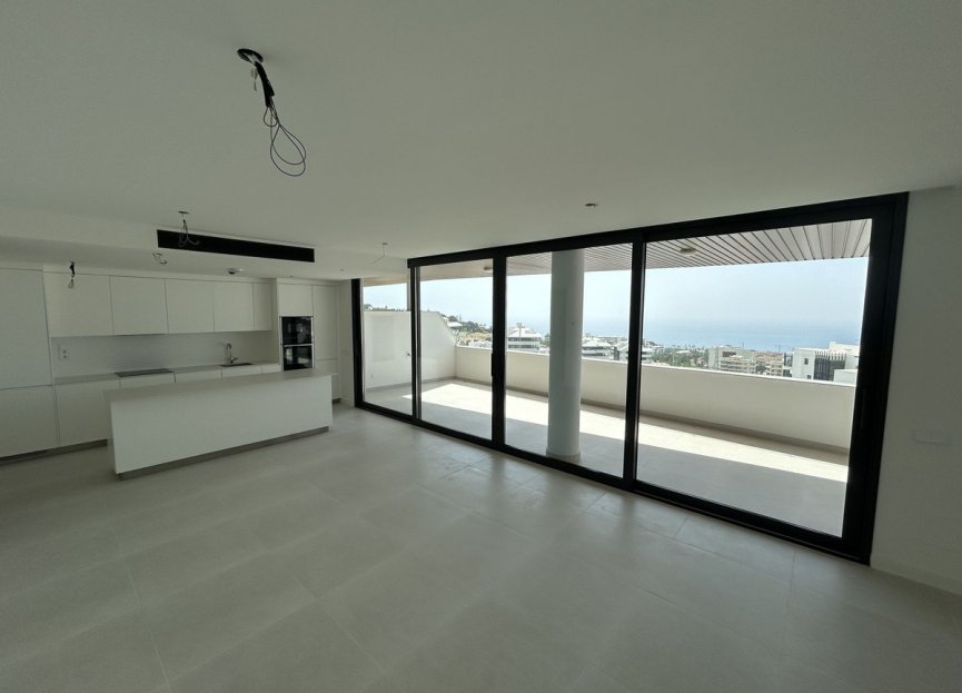 Resale - Apartment - Middle Floor Apartment - Fuengirola - Fuengirola Centro