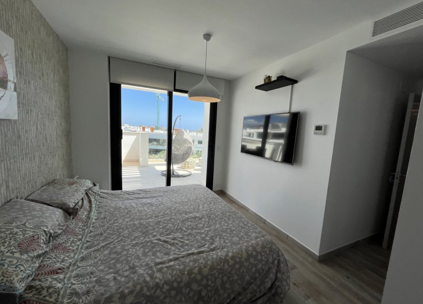 Resale - Apartment - Penthouse - Estepona - New Golden Mile