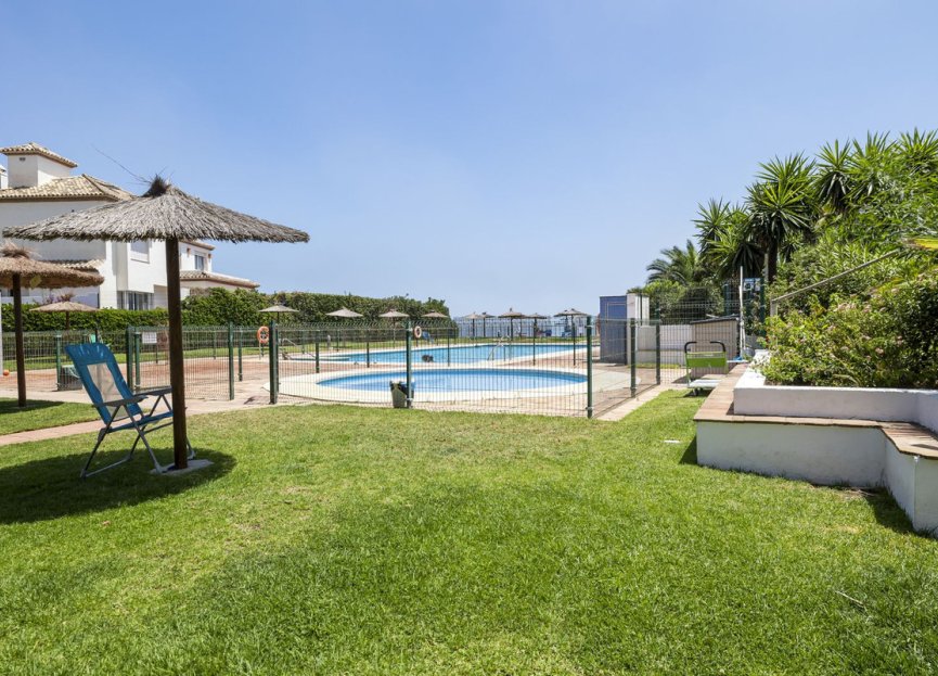 Resale - Apartment - Penthouse - Estepona - Estepona Centro