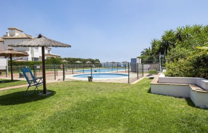 Resale - Apartment - Penthouse - Estepona - Estepona Centro