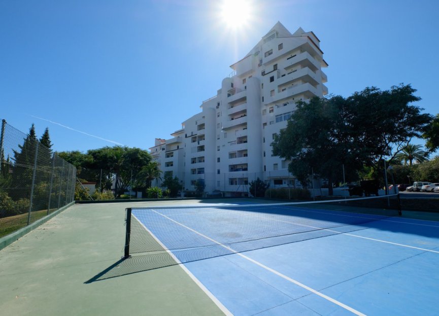 Resale - Apartment - Penthouse - Estepona - Estepona Centro