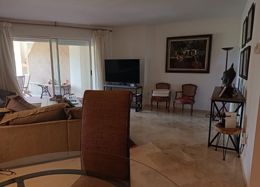 Resale - Apartment - Ground Floor Apartment - Marbella - Guadalmina Alta