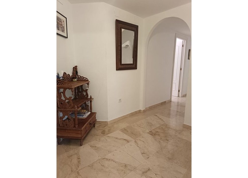 Resale - Apartment - Ground Floor Apartment - Marbella - Guadalmina Alta