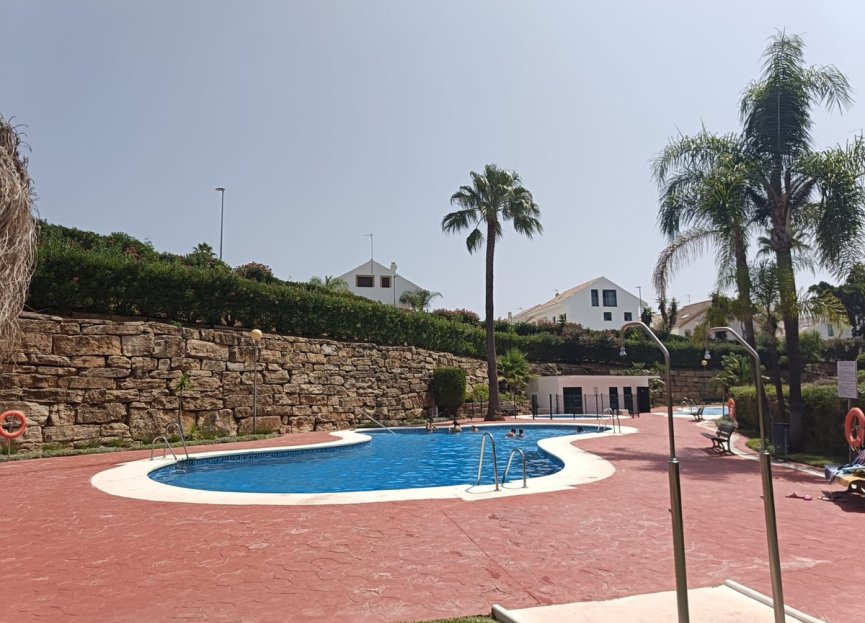 Resale - Apartment - Ground Floor Apartment - Marbella - Guadalmina Alta