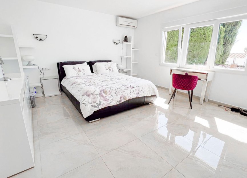 Resale - House - Detached Villa - Benalmádena - Benalmadena Centro