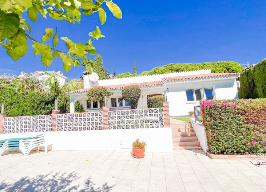 Resale - House - Detached Villa - Benalmádena - Benalmadena Centro