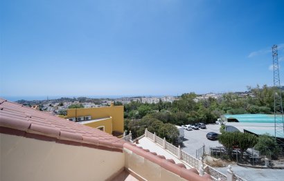 Reventa - House - Detached Villa - Benalmádena - Benalmadena Centro