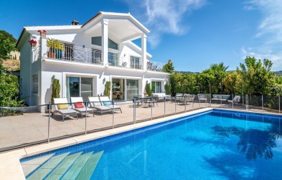 Reventa - House - Detached Villa - Marbella - Elviria