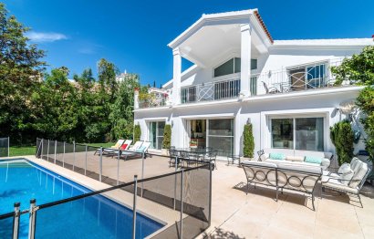 Resale - House - Detached Villa - Marbella - Elviria