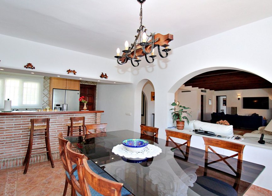 Resale - House - Detached Villa - Marbella - San Pedro De Alcantara