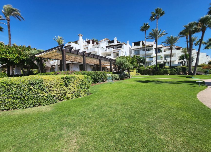 Resale - Apartment - Penthouse - Estepona - Estepona Centro