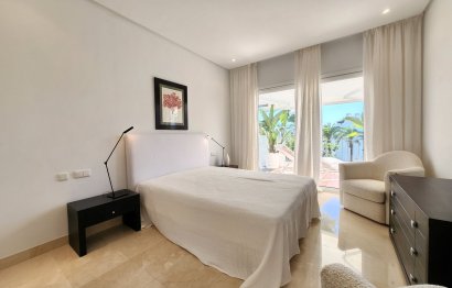 Resale - Apartment - Penthouse - Estepona - Estepona Centro