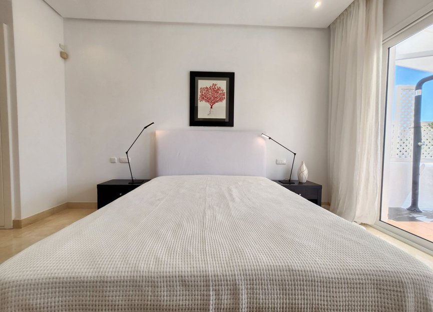 Resale - Apartment - Penthouse - Estepona - Estepona Centro