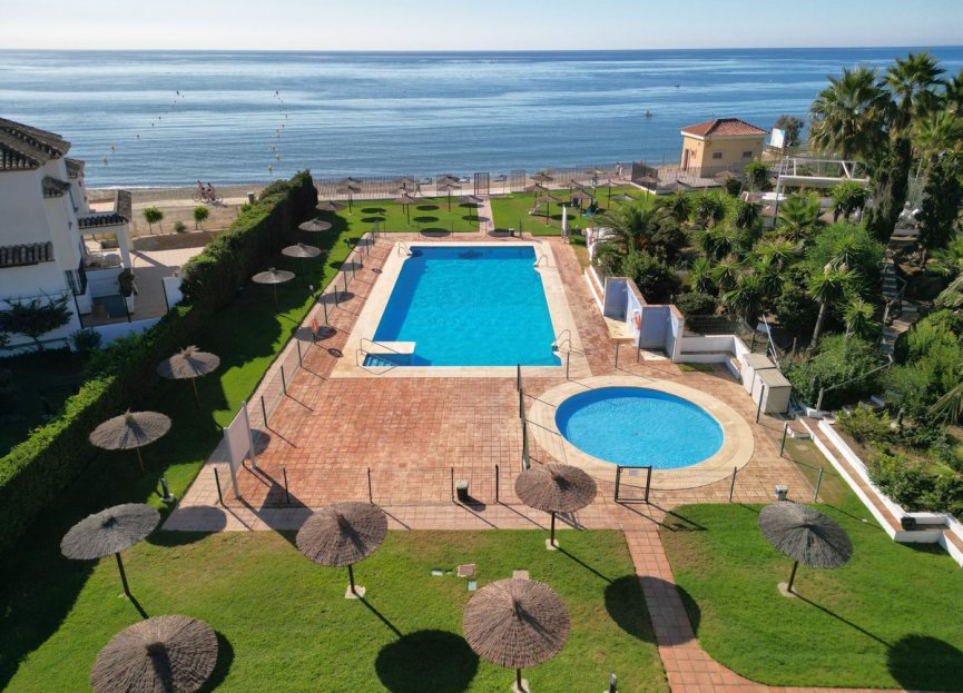 Resale - Apartment - Middle Floor Apartment - Estepona - Estepona Centro