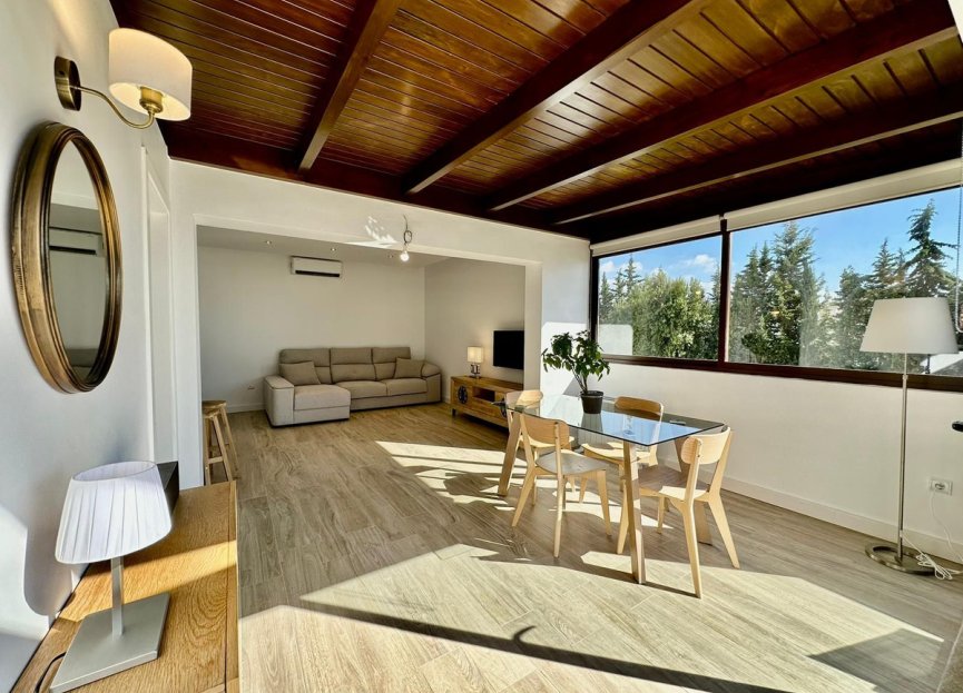 Resale - Apartment - Middle Floor Apartment - Estepona - Estepona Centro