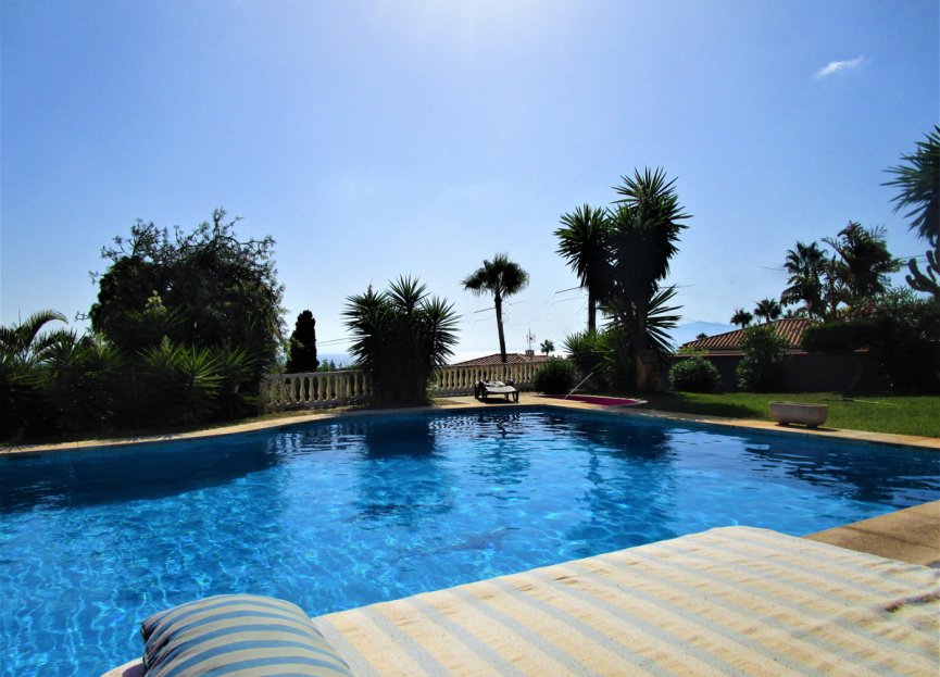 Resale - House - Detached Villa - Marbella - Elviria