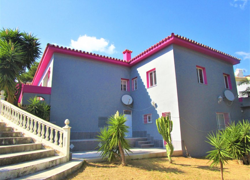 Resale - House - Detached Villa - Marbella - Elviria