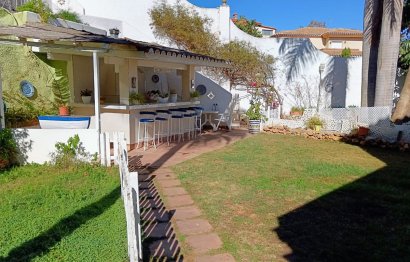 Resale - House - Detached Villa - Benalmádena - Benalmadena Costa