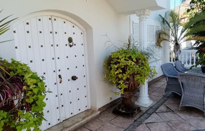 Resale - House - Detached Villa - Benalmádena - Benalmadena Costa