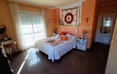 Resale - House - Detached Villa - Benalmádena - Benalmadena Costa