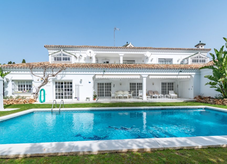 Resale - House - Detached Villa - Marbella - Guadalmina Alta