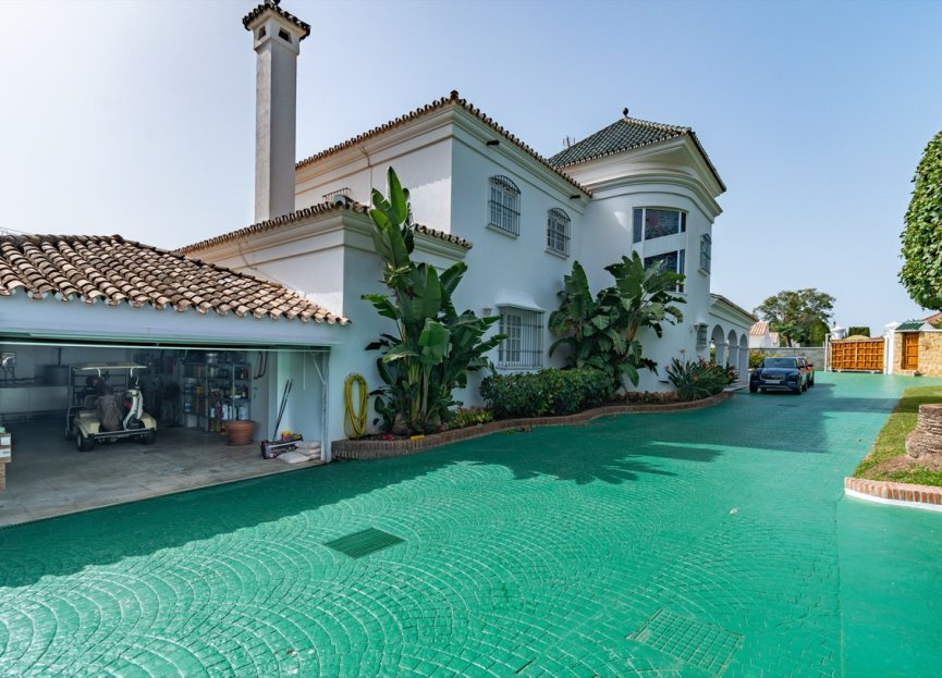 Resale - House - Detached Villa - Marbella - Guadalmina Alta