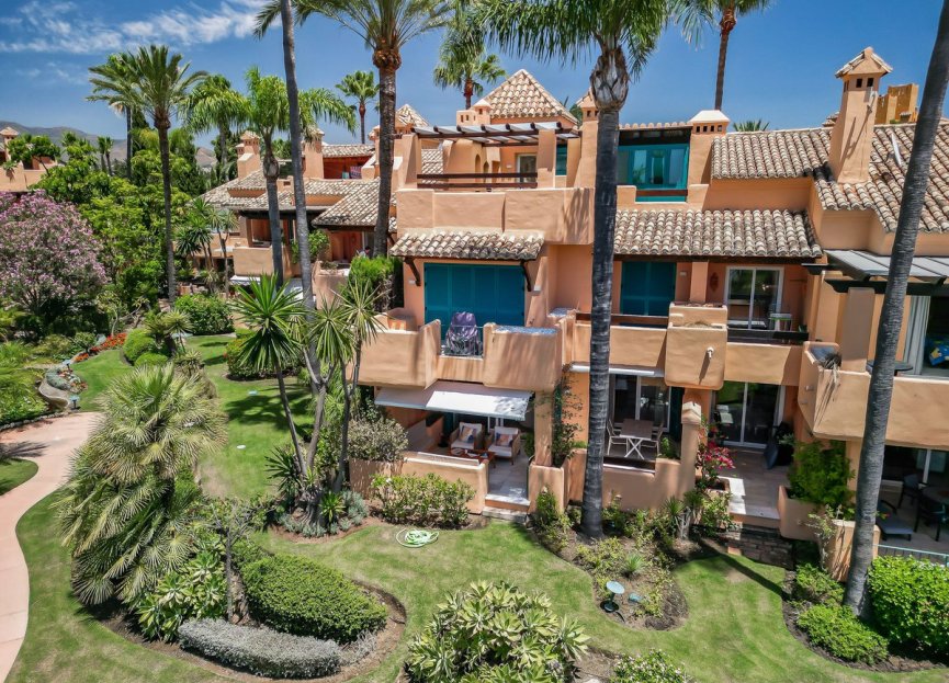 Resale - House - Townhouse - Estepona - Estepona Centro