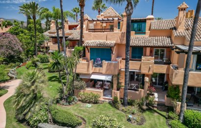 Resale - House - Townhouse - Estepona - Estepona Centro