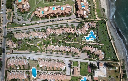 Resale - House - Townhouse - Estepona - Estepona Centro