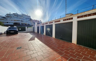 Resale - House - Townhouse - Estepona - Estepona Centro