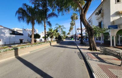 Resale - House - Townhouse - Estepona - Estepona Centro