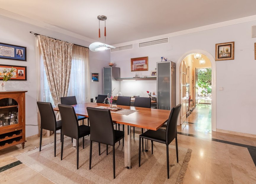 Reventa - House - Townhouse - Marbella - Nagüeles