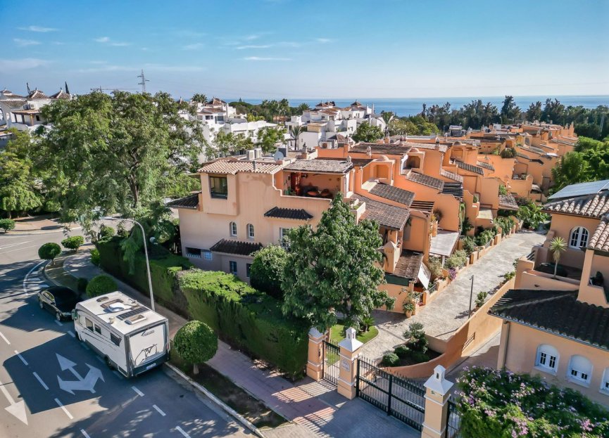 Reventa - House - Townhouse - Marbella - Nagüeles