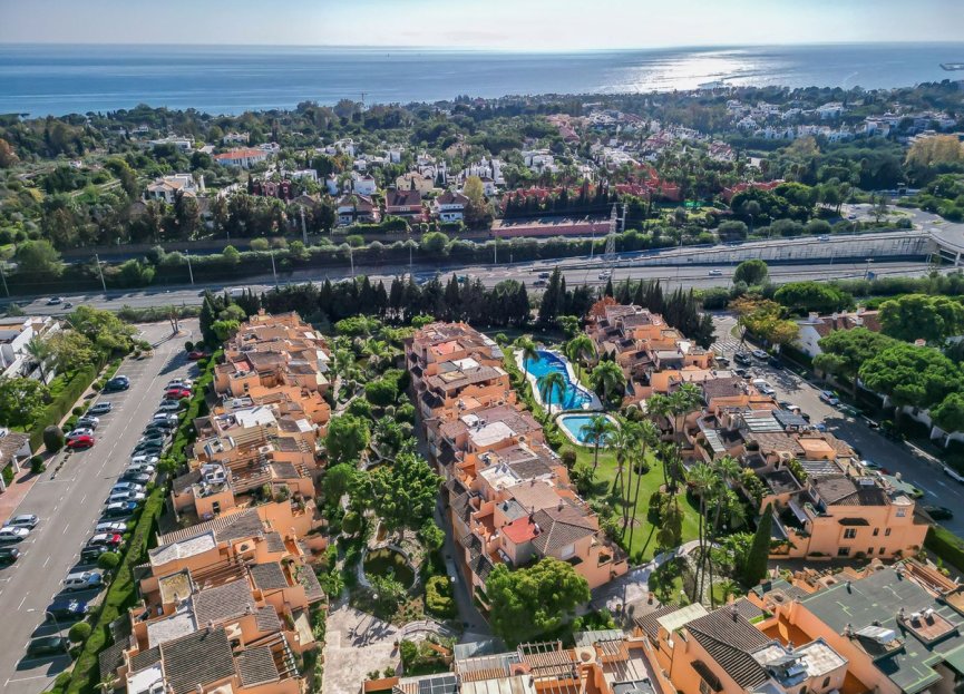 Resale - House - Townhouse - Marbella - Nagüeles